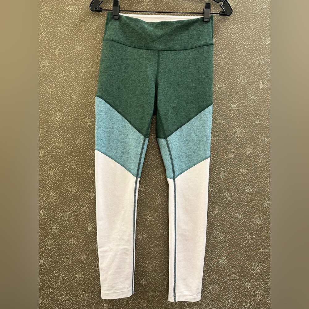 🔥🔥🔥Outdoor Voices Green 7/8 Springs Leggings
